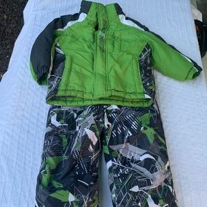 Boys 3T winter coat and snow pants